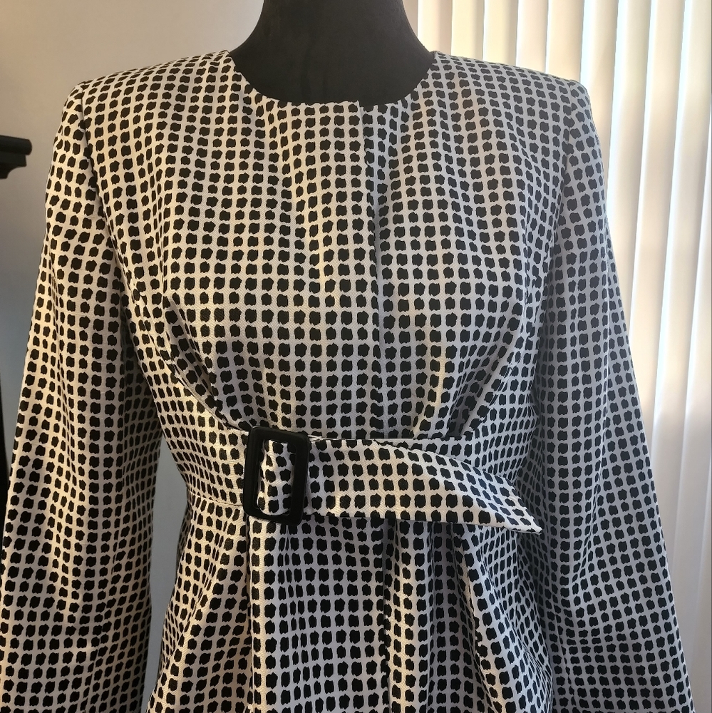 Suit jacket. Size 8.